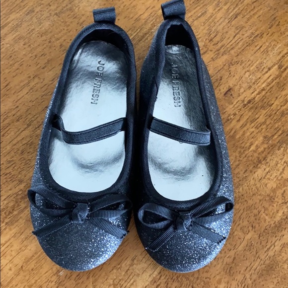 3/$20 dress shoes - Picture 2 of 4